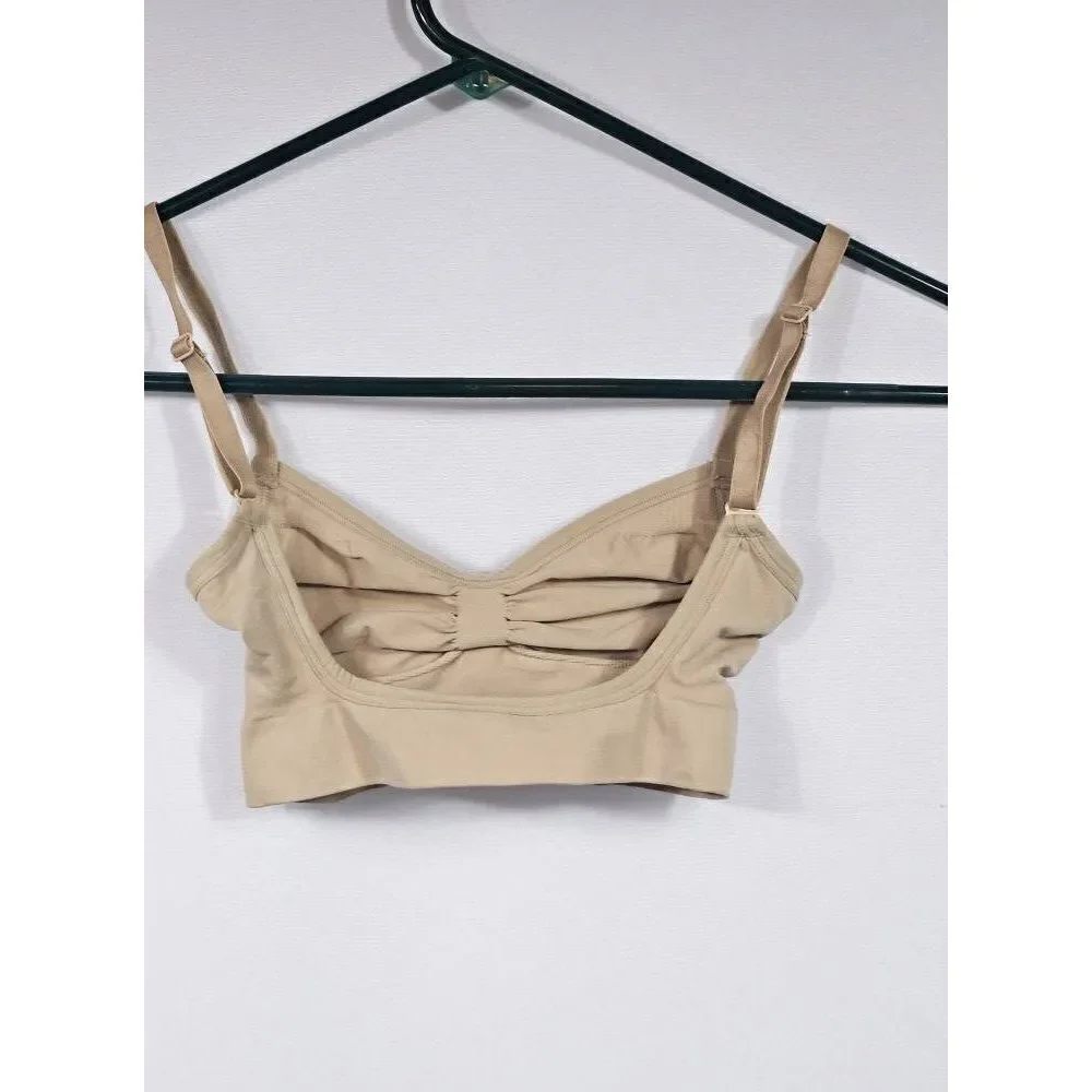 Skims sculpting bra Nwot‎ - Picture 5 of 7
